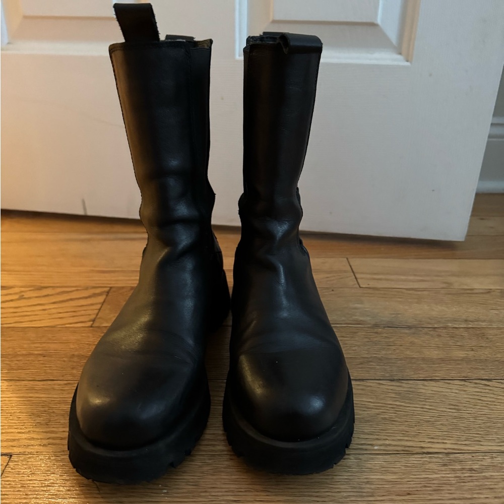 Black Leather Chelsea Boots